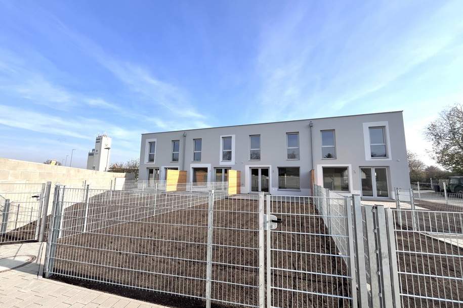 Reihenhaus mit Keller, Garten und je 2 Stellplätzen!, Haus-miete, 2.049,34,€, 2523 Baden