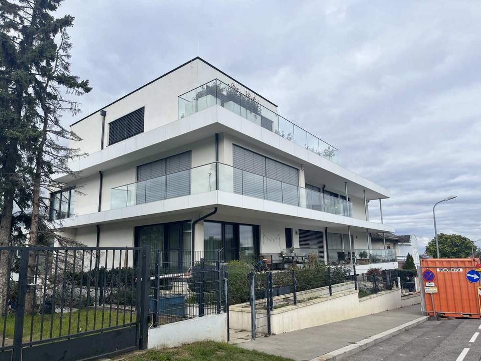 Wunderschöne, helle 3-Zimmer-Wohnung mit herrlichem Balkon – in unmittelbarer Nähe des Hörndlwalds!