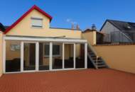 Bezugsfertiges kleines Haus mit Innenhof und Wintergarten!