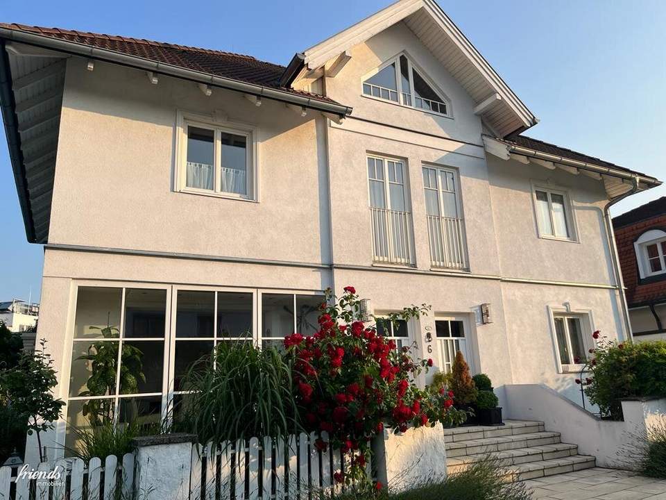 Traumhaftes Einfamilienhaus in Perchtoldsdorf - Luxuriöses Wohnen im Grünen für die ganze Familie!