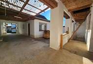 Dreikanthof mit vier Grundstücken in einer Sackgasse (ruhige Lage)