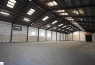 Industrie- / Werkshalle in St. Valentin - 1268 m² zur Miete für Ihre Geschäftsideen, zzgl. überdachte Freifläche 282 m²