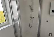 Sonnige Aussichten in ruhiger Grünlage: großzügige 2-Zimmer-Wohnung mit gemütlichem Balkon, moderner Dusche und heller Küche im 3. OG (inkl. Aufzug) – ideal für Singles oder Paare in Steyr-Münichholz!
