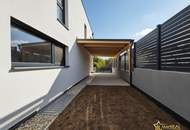 BAUBEGINN ERFOLGT! NUR NOCH 2 HÄUSER VERFÜGBAR. EXKLUSIVES DOPPELHAUSPROJEKT. 5 ZIMMER. ZIEGELHAUS MIT KELLER, BALKON, TERRASSE, CARPORT.