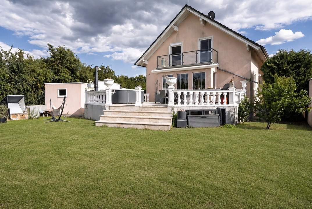 Tolles Einfamilienhaus in absoluter Ruhelage mit vielen Extras