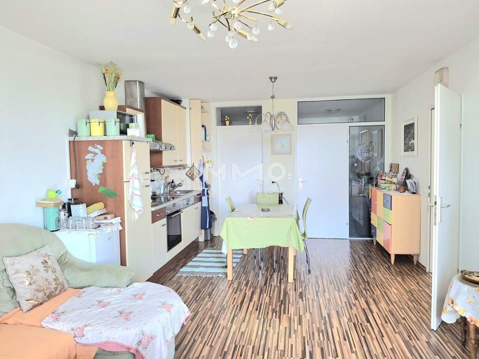Helle 3-Zimmer-Wohnung mit wunderschönem Blick und Loggia
