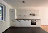 Moderne Wohnung mit Garten und KFZ-Stellplatz