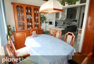 4-Zimmerwohnung, großer Gemeinschaftsgarten, 2 Garagenplätze - was will man mehr!