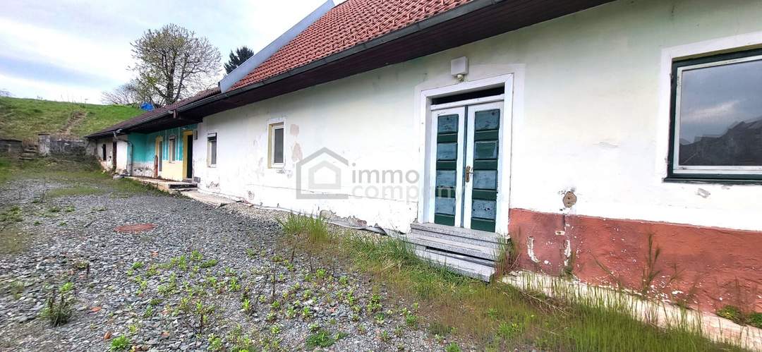 Charmantes Sanierungsobjekt mit großem Grundstück im Herzen von Preding