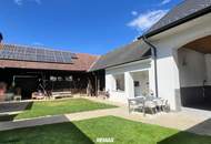 ***Renoviertes Wohnhaus mit Nebengebäuden im Dreikantstil***