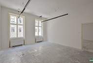 Erstbezug nach Sanierung – Repräsentatives Altbau-Büro nahe Rathaus mit Terrasse