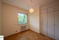 Einfamilienhaus mit traumhaften hellen Wohnbereichen, Blick ins Grüne und in absoluter Ruhelage