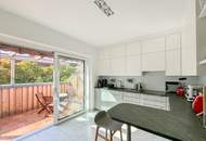 Helle Dachgeschoßwohnung mit Terrasse auf einer Wohnebene