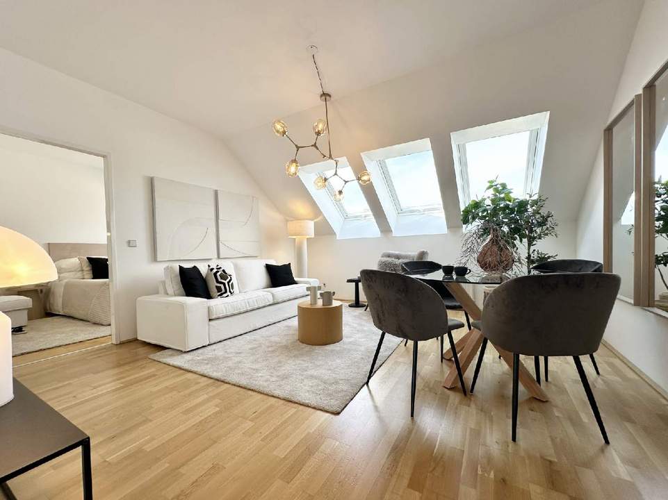 Wohnen über den Dächern - Traumhafte 2-Zimmer-Wohnung mit besonderem Flair!