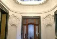 KARLSPLATZ: Zentral gelegenes 4-Zimmer-Altbaubüro !