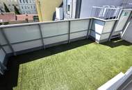 Großzügige DG-Wohnung mit großem, sonnigen Innenhof-Balkon