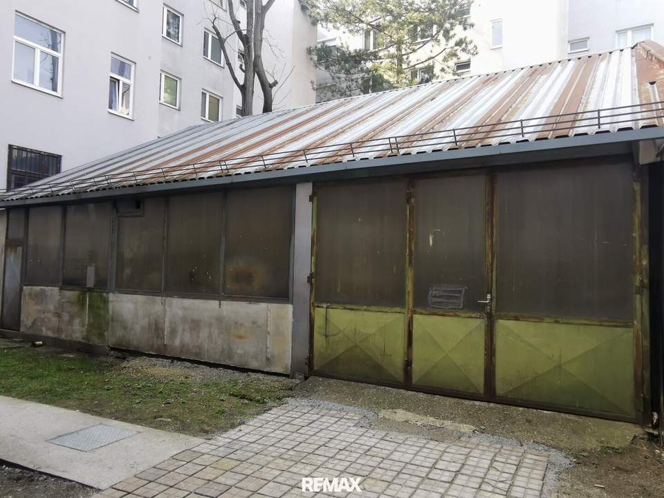 Ausstellungsraum, Werkstatt, Lager... Mietinteressenten vorhanden. Zusätzlich Wohnung oberhalb möglich.