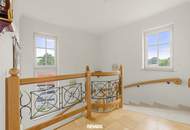 Exklusives Pferdeanwesen nahe Wien – Villa, Reitviereck mit Flutlichtanlage, eingezäunte Koppeln, zweites Wohnhaus und über 25.000 m² Eigengrund