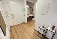 Neu sanierte 2 Zimmerwohnung mit Balkon und Parkplatz!