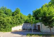Gmunden: Absolute Rarität im Villenviertel! Unbebautes Grundstück mit etwas Seeblick in Bestlage!
