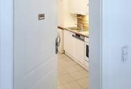 Ein Raum voller Licht und Leichtigkeit – Altbaucharme pur!