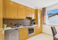 Wohnqualität und Raumvielfalt – gepflegtes Zweifamilienhaus mit Gartenidylle