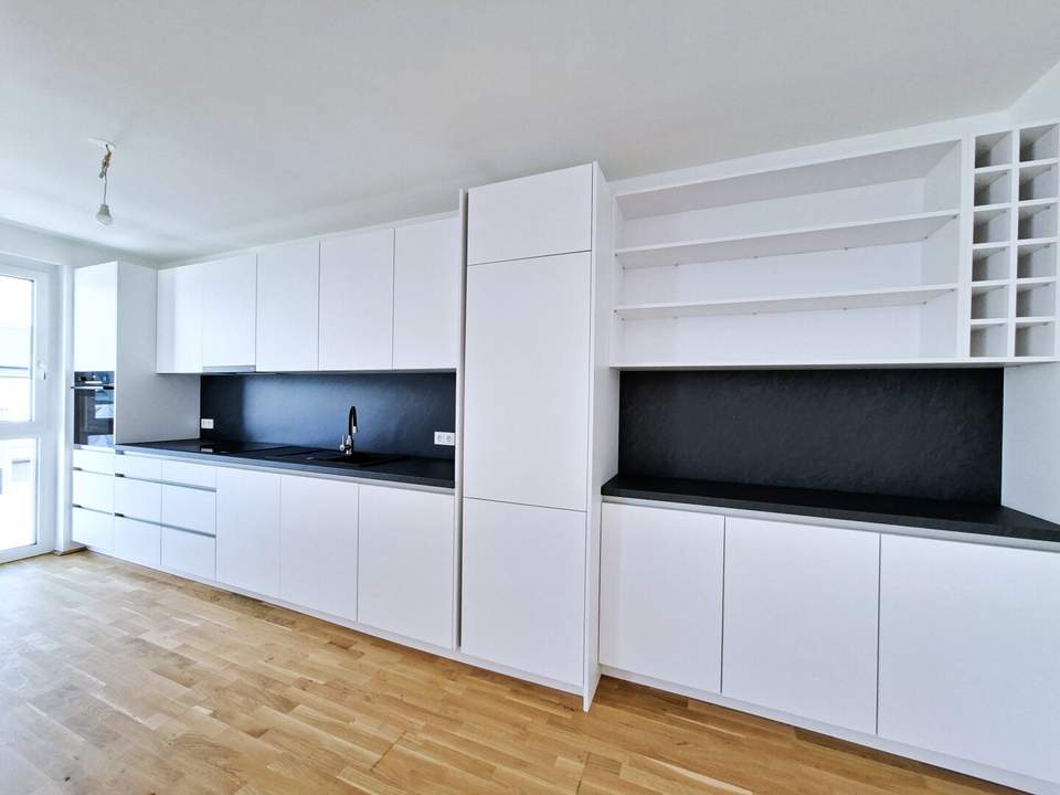 Großzügige 2 Zimmerdachgeschosswohnung + Terrasse in absoluter Ruhelage!! Tolle Lage - U1 Kagranerplatz! Nähe Alte Donau&Donauzentrum!!