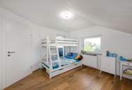 Familienparadies samt Pool und 4 Garagen in Gössendorf!