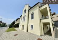 | CHARMANTE 2-ZIMMER WOHNUNG MIT GROSSZÜGIGER SW-TERRASSE | IN WUNDERSCHÖNER ALTBAU-VILLA | HELL &amp; GEMÜTLICH | IDEAL FÜR STUDENTEN, SINGELS ODER PÄRCHEN | NÄHE MED-UNI | TOP LAGE