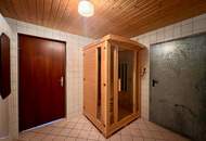 Einfamilienhaus Baujahr 2006 in toller Lage! Völlig unterkellert, Carport, schöner Garten mit Pool!