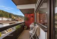 Freizeitwohnsitz: Charmante Dachgeschosswohnung mit Bergblick, Ost- und Westbalkon