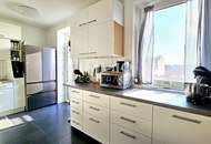 Aussicht inklusive: Helle, sehr große 3-Zimmer-Wohnung mit Balkon und Garage in attraktiver Lage