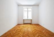 Ruhiger 3-Zimmer-Altbau in Hoflage bei Burggasse!