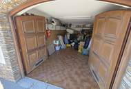 Großzügiges Einfamilienhaus mit Villencharakter in zentraler Wohnlage-Renovierungsbedürftig- aber mit Topsubstanz!