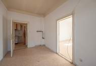 ++NEU++ Altbaucharme neu entdecken: 2-Zimmer Wohnung zum Sanieren mit viel Potenzial