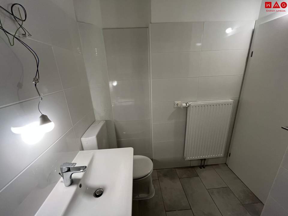Unbefristete 1,5-Zimmer-Wohnung mit Lift & Keller! 2. OG, rd. 33,50 m² – Zentral, preiswert inkl. Heizkosten! Perfekt geeignet für Singles, Pendler oder Senioren!