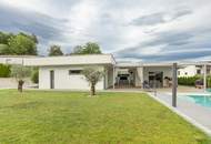 Alles auf einer Ebene – stilvoller Bungalow für höchste Wohnansprüche
