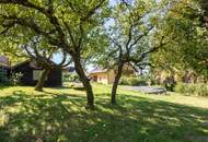 Mehrgenerationenhaus | vier Grundstücke, ca. 2.117 m² Grund, Pool, Sauna, zwei Garagen & großer Garten im Wienerwald