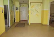 TOP LAGE - NEU RENOVIERTES 4 ZIMMER APARTMENT MIT LOGGIA