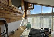 Idyllisches Haus, inmitten der Natur, traumhafter Blick auf die umliegenden Berge, Naturwiese direkt vor dem weitläufigen Grundstücksareal, Sonne von Früh bis zum späten Sonnenuntergang, Erholungsgebiet, als Ferienhaus ebenso bestens geeignet.