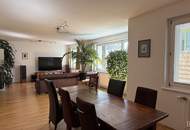 Repräsentatives Wohnen mit Stil und Substanz – großzügige Eigentumswohnung mit Balkon & Loggia | ZELLMANN IMMOBILIEN