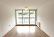 Purkersdorf! Helle Garconniere mit Loggia und Blick in´s Grüne!