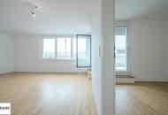 Helle 2 Zimmer Dachgeschosswohnung mit hofseitiger Terrasse - Abendsonne auf der eigenen Terrasse genießen! // ab 02/26 **VIDEO**