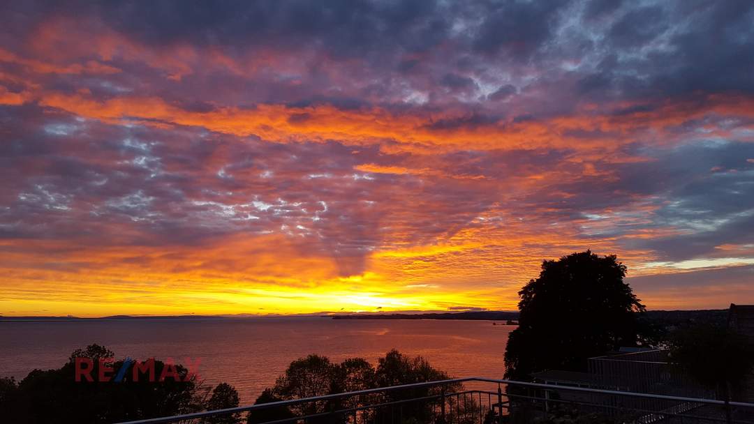 Zuhause mit Weitblick – Seesicht, 3-Länder-Blick &amp; große Terrasse