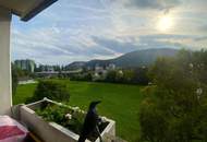 2-ZIMMER MIT WUNDERSCHÖNEM BLICK INS GRÜNE