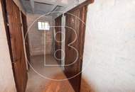 Renovierungsbedürftige 3-Zimmer-Erdgeschosswohnung in guter Lage!