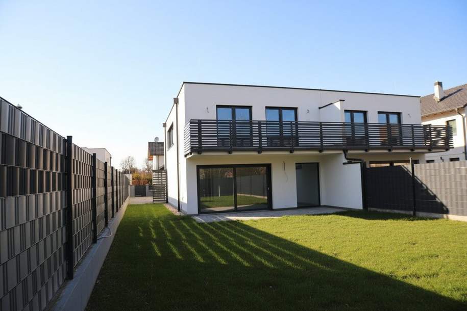 Lichtdurchflutete Doppelhaushälfte - Erstbezug mit Garten, Balkon und Carport, Haus-kauf, 460.000,€, 2440 Bruck an der Leitha