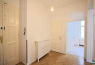 Wohnen mit Stil – Altbauklassiker mit Balkon in Toplage