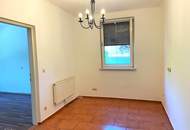 Kleines ausbaufähiges Haus und wunderschönes Grundstück