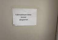 Moderne 2-Zimmer-Wohnung mit Balkon und Lift, Südwestausrichtung, Fahrradabstellplatz, 250m zur U-Bahn